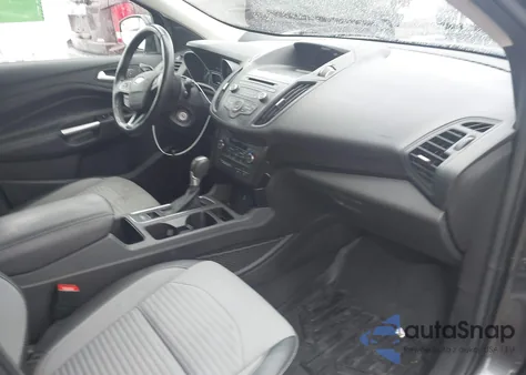 2017 Ford Escape Se from USA, damaged, VIN 1FMCU9GD7HUD32354